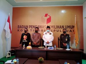 Pantau Kesiapan Pilkada, Anggota DPD RI Husain Sjah Kunjungi KPU Dan Bawaslu Tikep