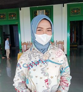 Zahra Aliong Mus Ingin Belajar Tenun Di Tidore