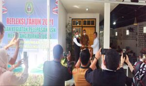 Si Boy Pensiun Dari Lingkungan Hidup