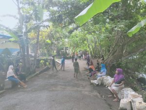 Warga Bobo Intens Gelar Jumat Bersih