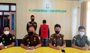 Diduga Terlibat Korupsi, Jaksa Tidore Tahan Mantan Kades Lola