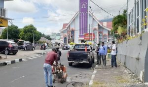 Jalan Rusak Depan Gereja Ayam Ternate Diperbaiki