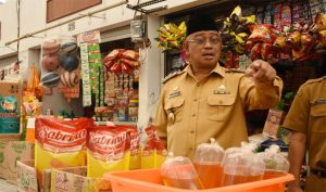 Walikota Sidak ke Pasar Cek Harga Minyak Hingga Sembako