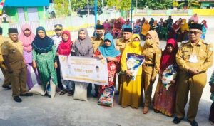Pemda Sula Berbagi Sembako di Bulan Ramdhan