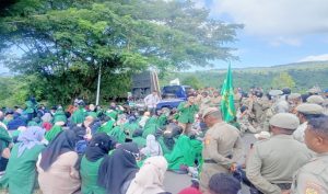 Merasa Tersinggung, Mahasiswa Demo Wakil Bupati Sula