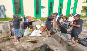 Pungut Sampah di Hari Lingkungan Hidup Sedunia