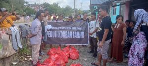 Wartawan Sula Bantu Warga Korban Banjir