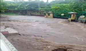 Wali Kota Ternate Respon Banjir di Kelurahan Fitu