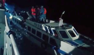 Diterpa Badai Laut, 40 Penumpang Speedboat Kie Besi Berhasil Ditemukan