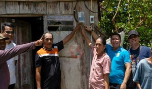 Harita Nickel Bantu WargaTabuji Dapat Listrik PLN