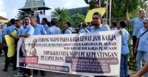 Karyawan Ake Gaale Ternate Demo Direksi, Ini Masalahnya