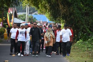 Wawali Tikep Ikuti Jalan Santai Dan Aksi Pungut Sampah Peringati HKN Ke 58