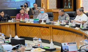 Pemerintah Pusat Bekukan Izin Pengelolaan Pulau Widi