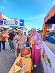 BRI Kanca Soasio Promosikan Pembayaran Gunakan QRIS Di Pasar Ramadhan 