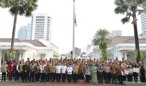 Pemda Halbar Terima Insentif dan Penghargaan Stunting dari Wapres RI