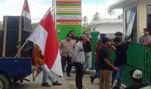 Pemuda-Masyarakat Suarakan Kasus Pembangunan Masjid di Kejari Sula