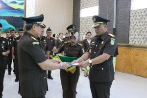 Basuki Sukardjono Resmi Jabat Wakajati Maluku Utara