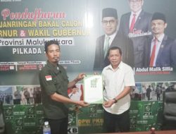 Aliong Mus Balon Gubernur Pertama Yang Daftar di PKB Malut