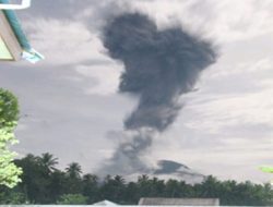 Gunung Ibu di Halbar Kembali Meletus