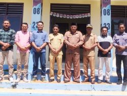 Sinergi Camat Moti dan Anggota PPK Suksesi Pilkada di Ternate