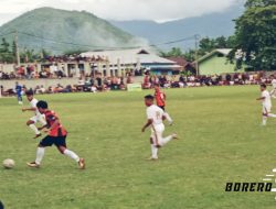 Melaju ke Final, Bombastic FC “ Bom” Folaraha Kalumata 2-0