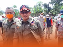 Kunjungi Pengungsi, Kepala BNPB Tetap Pantau Situasi Gunung Ibu