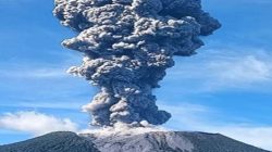 sejarah letusan gunung ibu