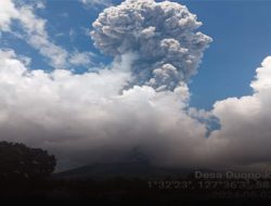 Gunungapi Ibu Kembali Meletus, Kolom Abu Capai 7.000 Meter