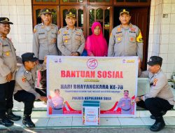 Bentuk Kepedulian Polres Sula Serahkan Bansos ke Purnawirawan Polri