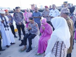 Kapolda Malut dan Ketua Bhayangkari Disambut Joko Hale Saat Kuker ke Tidore