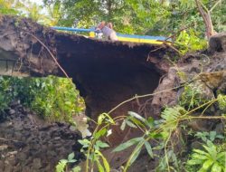 Jembatan Penghubung Dua Kecamatan Oba Longsor, PUPR Tidore Minta Akses Darurat