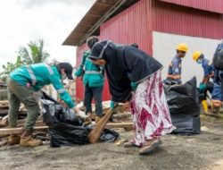 Harita dan Warga Kawasi Peringati Word Cleanup Day dengan Bersihkan Lingkungan