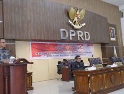 Walikota Tidore Sampaikan LPKJ 2025 ke DPRD