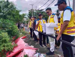 Pastikan Tertangani Tahun Ini, Kabalai BPJN Malut Tinjau Longsor di Ngade