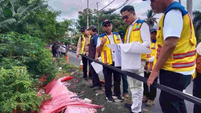 Pastikan Tertangani Tahun Ini, Kabalai BPJN Malut Tinjau Longsor di Ngade
