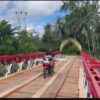 Bangun Jembatan MPP, Polda Malut dan Jajaran Mudahkan Akses Warga Antar Desa