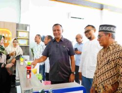 Resmi Dibuka, Walikota Ajak Warga Tidore Kunjungi Toko Halal Mart dan Teman Hati Coffe